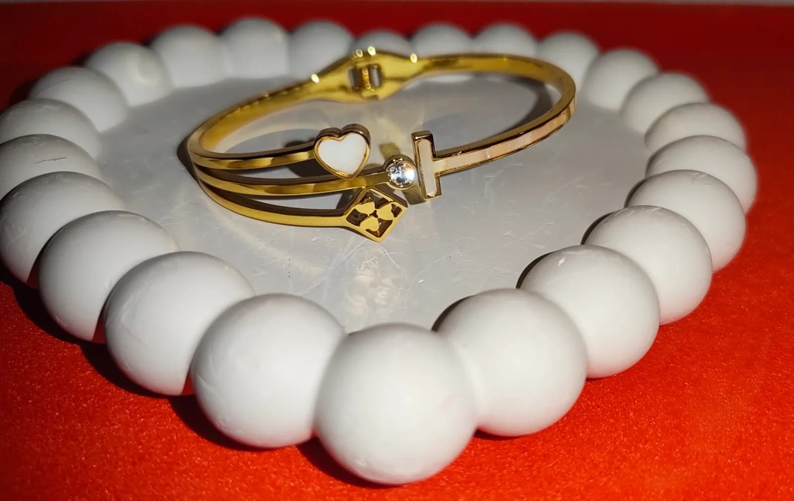 Luxe Heart and T-Bar Bracelet