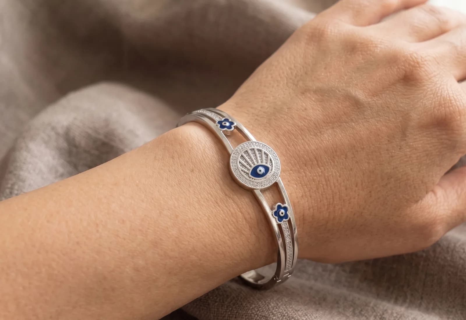 Silver Evil Eye Anti Tarnish Bracelet 2