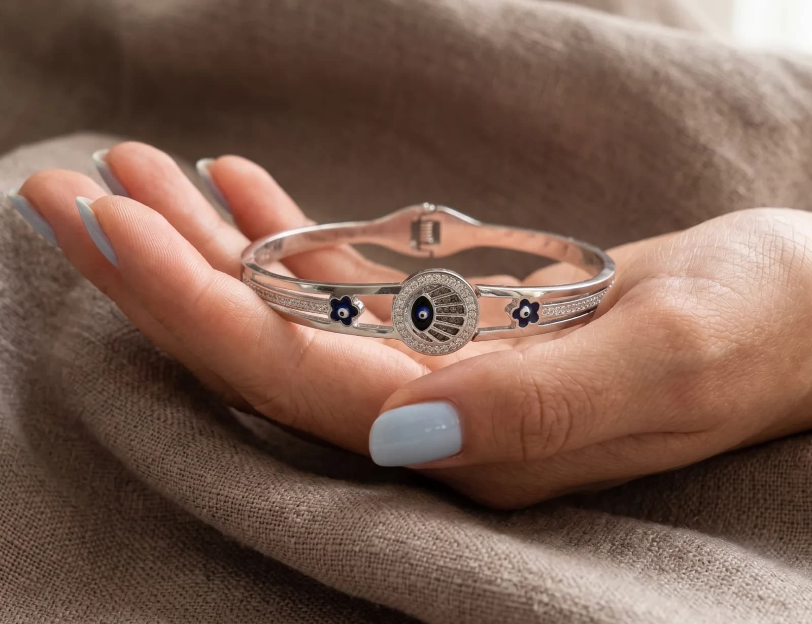 Silver Evil Eye Anti Tarnish Bracelet 3