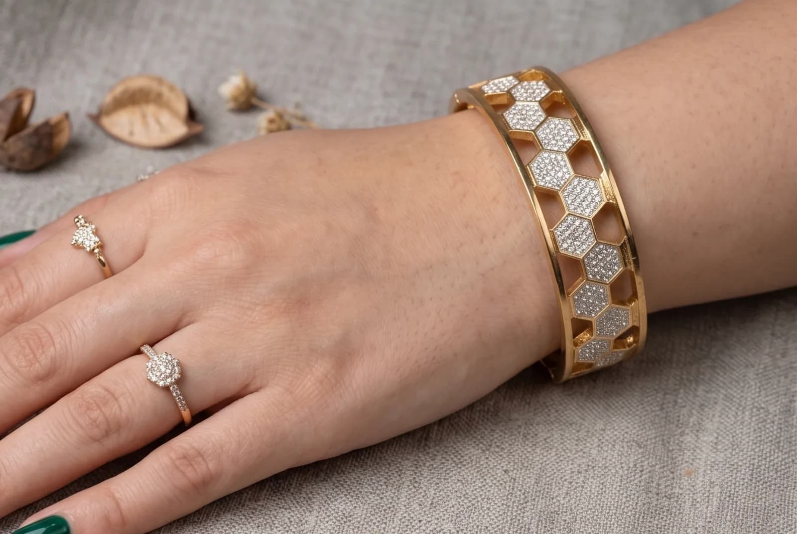 Golden Honeycomb Crystal Bracelet 3